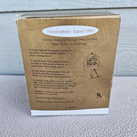 Hallmark Magic Home On the Range Light Motion Music Cowboy Santa Ornament VTG - Picture 9 of 10